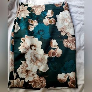 RW & Co. Satin Skirt Sz 6